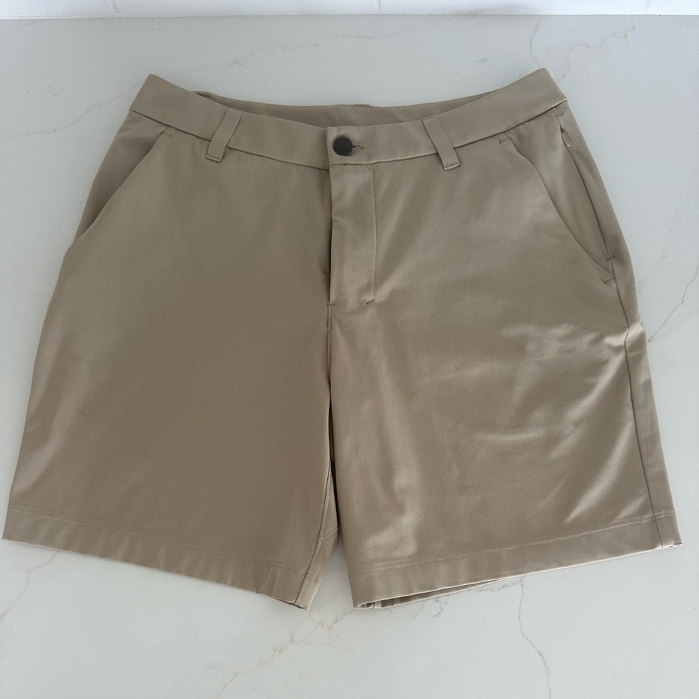 lululemon athletica Men's classic ABC shorts